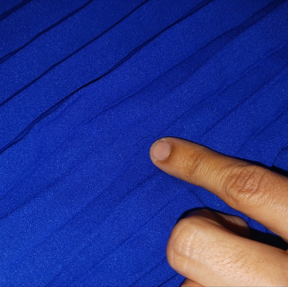 Women Blue belted pleated maxi skirt - Picture 14 of 15